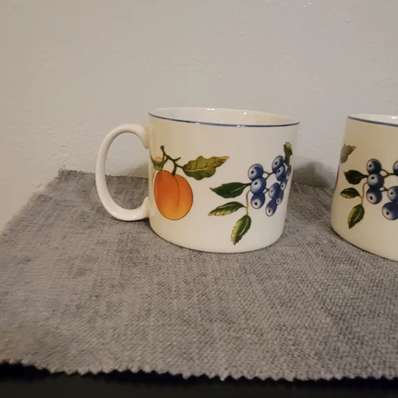 ESSENCE SUP MUG BY TABLETOPS SET OF 3 - Picture 7 of 15